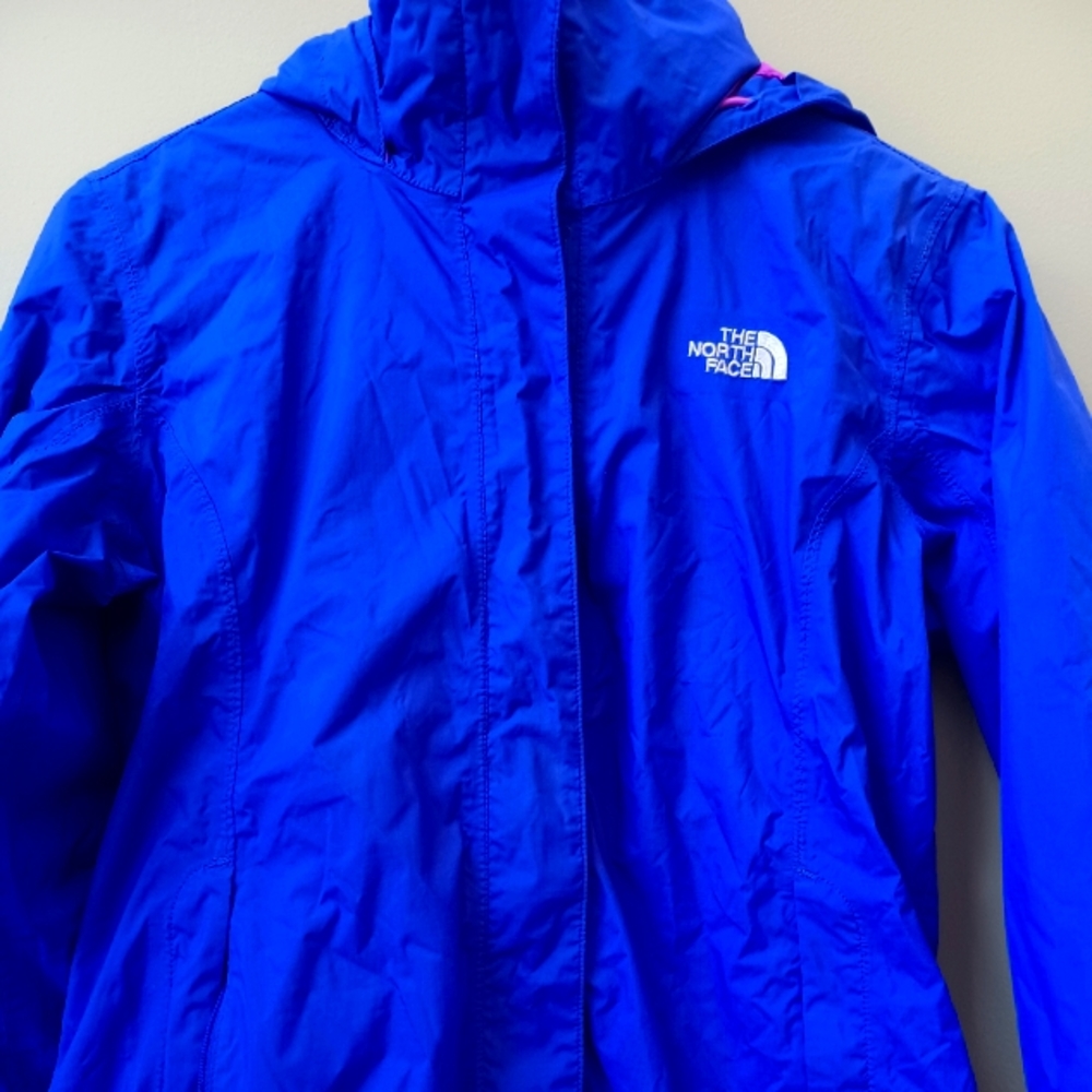 The North Face Logo Stick Light Jacket. Size M